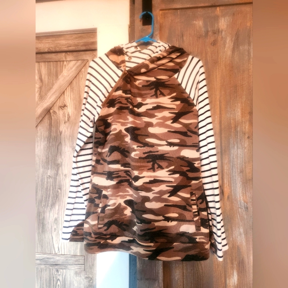 Vanilla Bay double hood long sleeve shirt